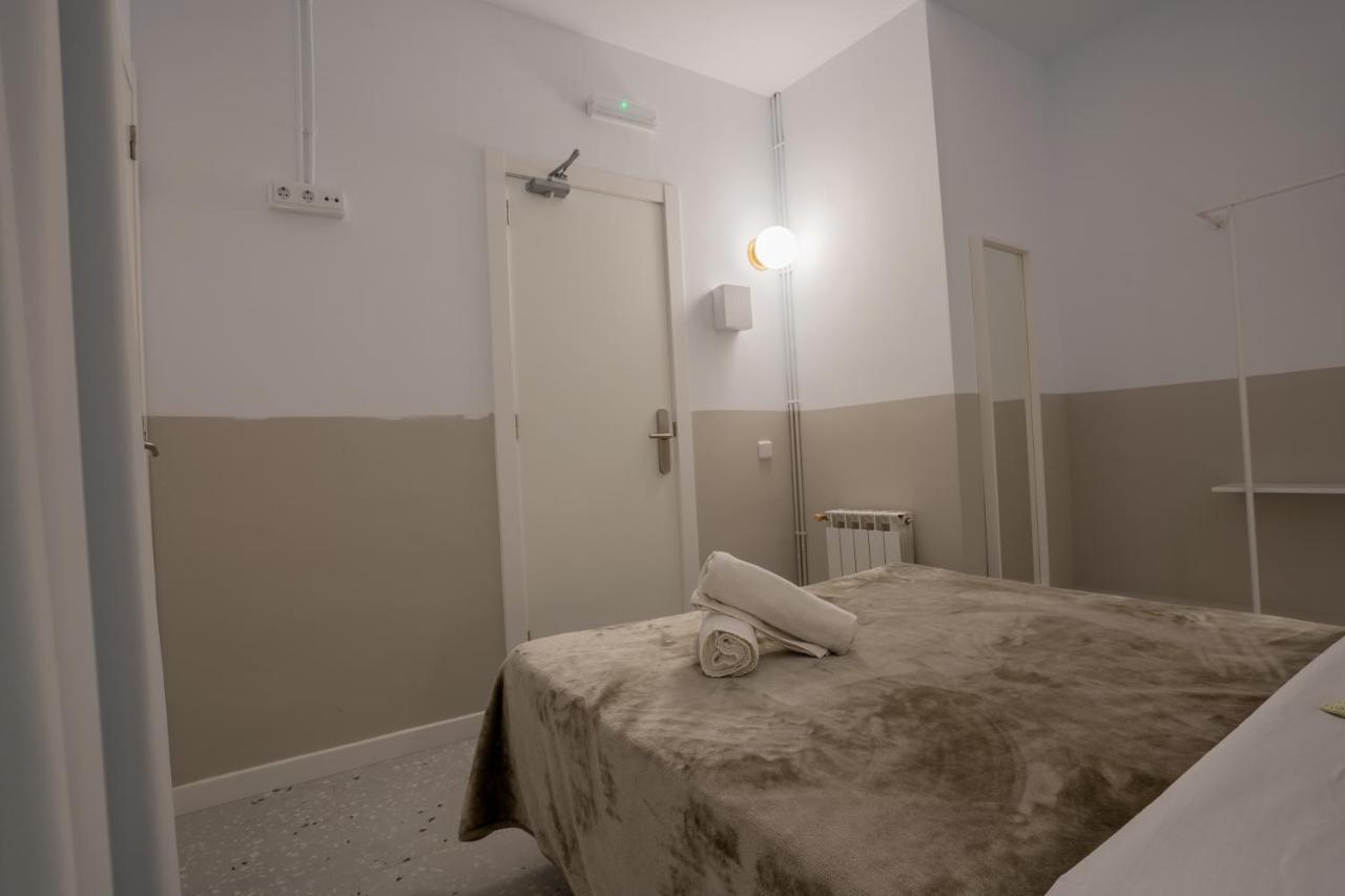 Hostal Hera Barcelona Eksteriør billede
